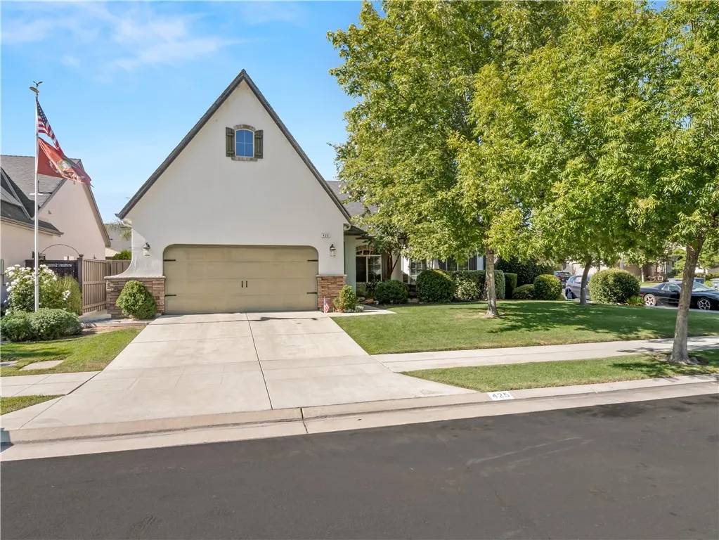 Clovis, CA 93619,425 W Trenton Avenue