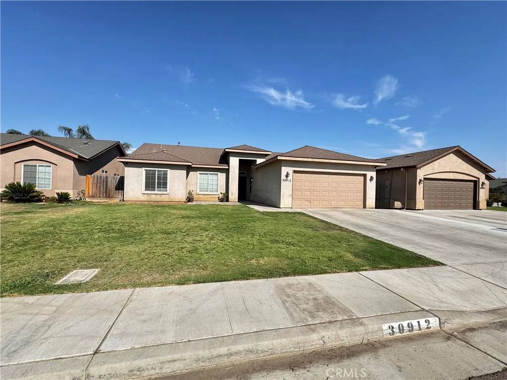 Visalia, CA 93291,30912 Tadpole Street