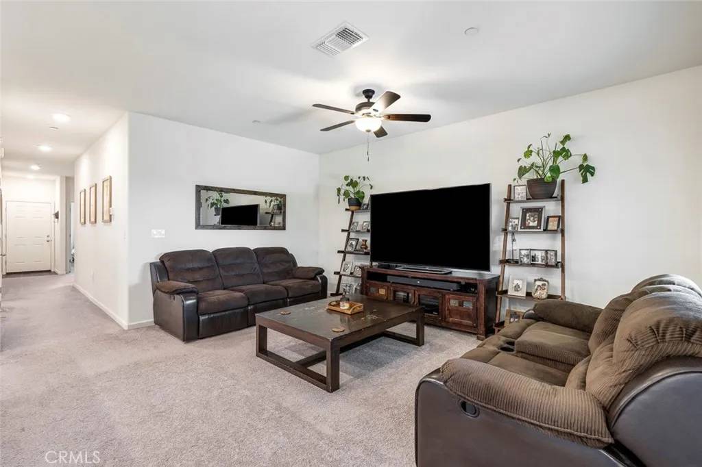 Coalinga, CA 93210,3044 Balboa Court