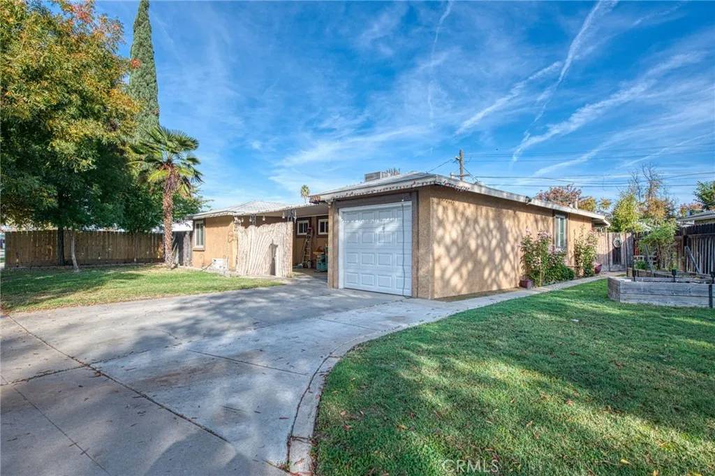 Fresno, CA 93726,2407 Ashcroft Court