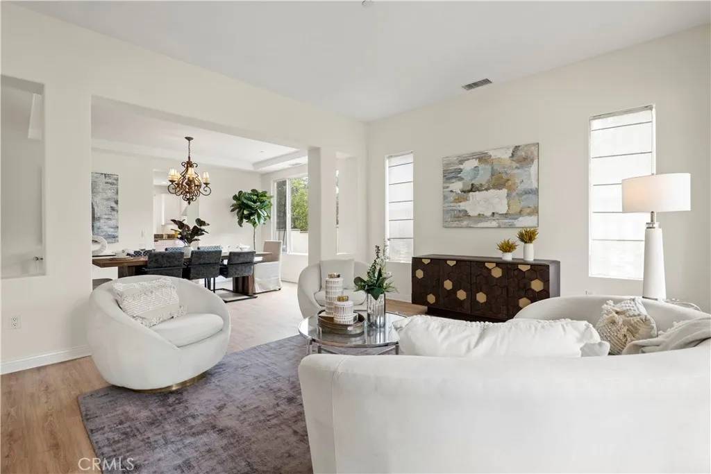 Simi Valley, CA 93063,1380 Hidden Ranch Drive