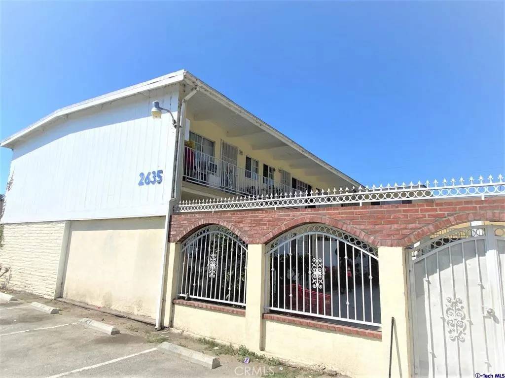 Los Angeles, CA 90016,2635 S Cloverdale Avenue