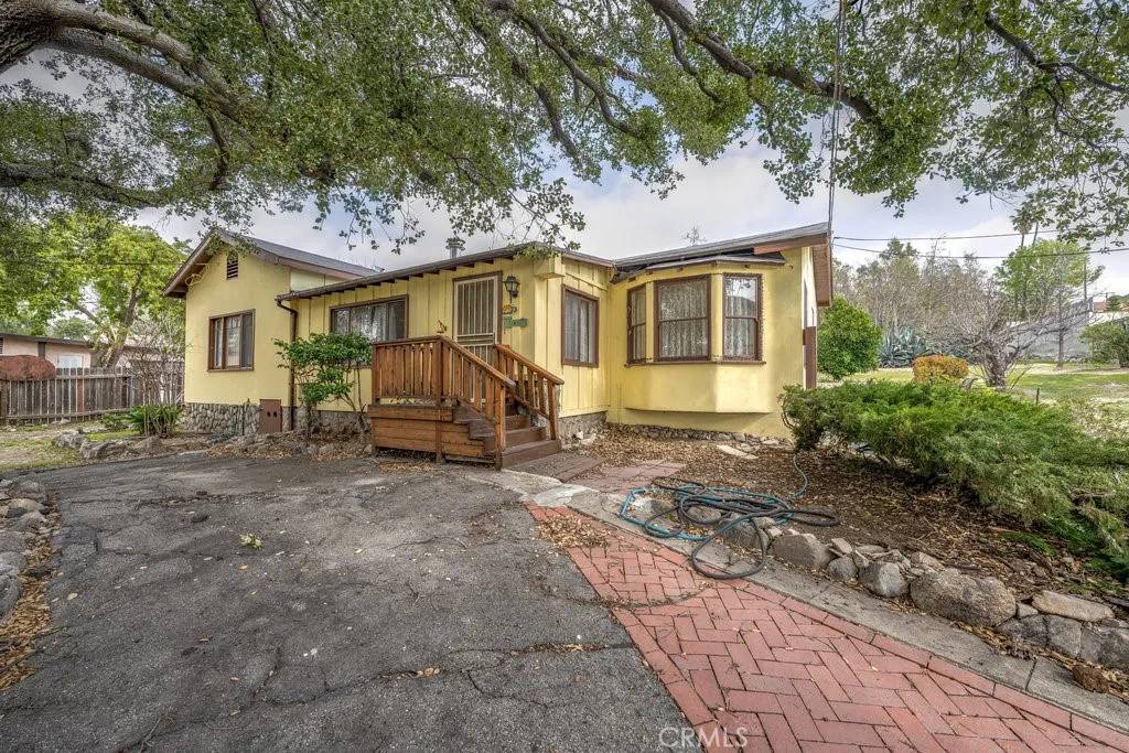 Tujunga, CA 91042,10520 Hillhaven Avenue