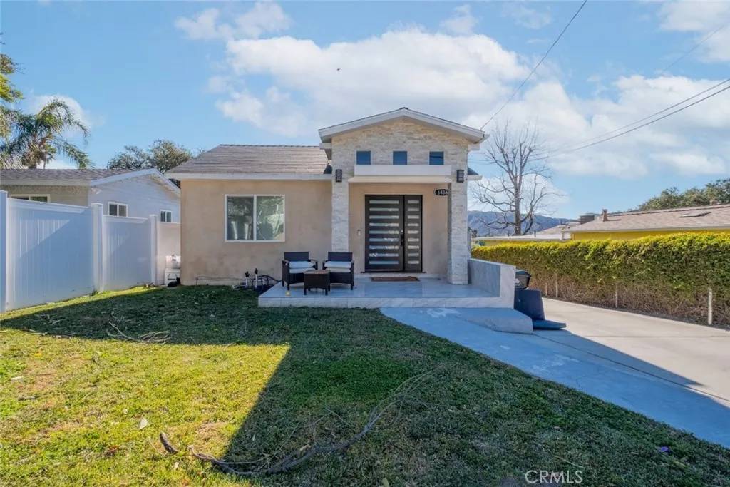 Tujunga, CA 91042,6436 Day Street