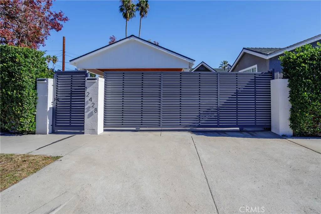 North Hollywood, CA 91606,12428 Debby Street