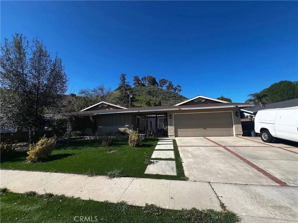 Simi Valley, CA 93065,419 Talbert Avenue