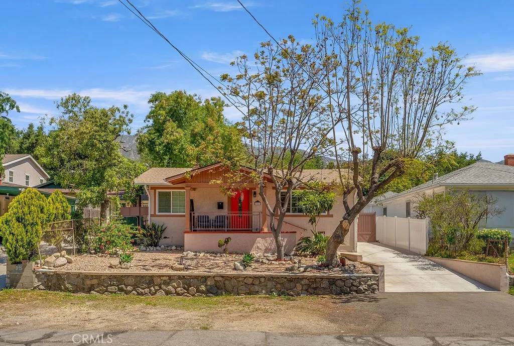 La Crescenta, CA 91214,3427 Montrose Avenue