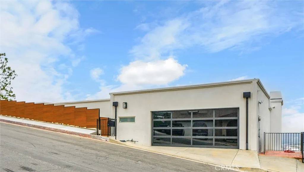 Sun Valley, CA 91352,10050 Olivia Ter