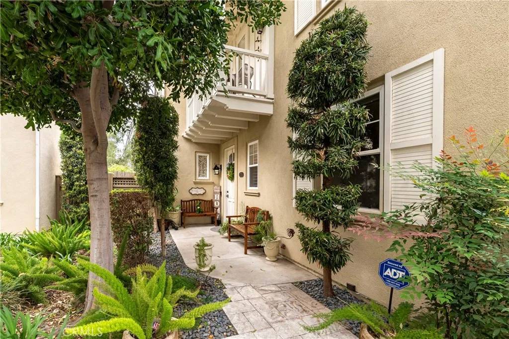 Valencia, CA 91355,27014 Monterey Avenue