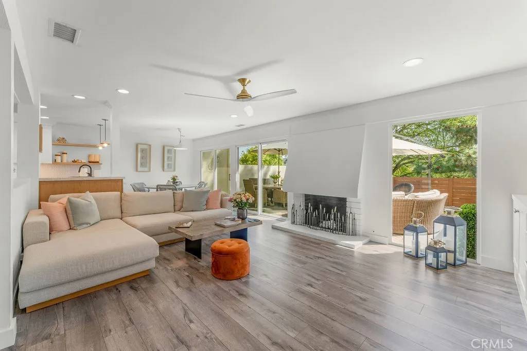 Thousand Oaks, CA 91360,616 Knollview Lane