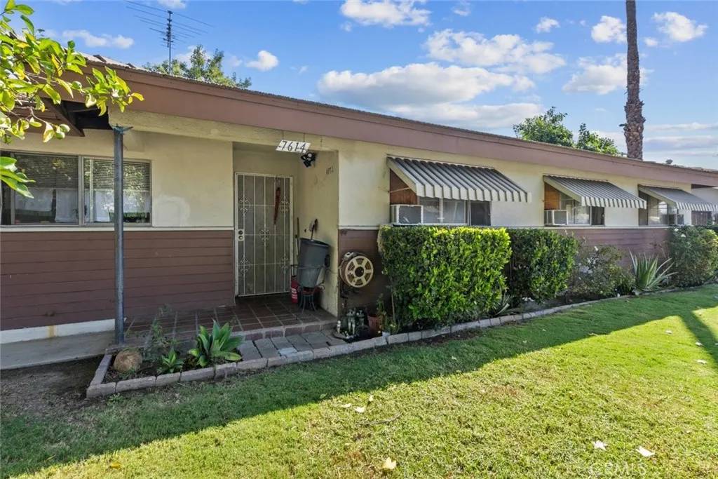 Winnetka, CA 91306,7614 Mason Avenue