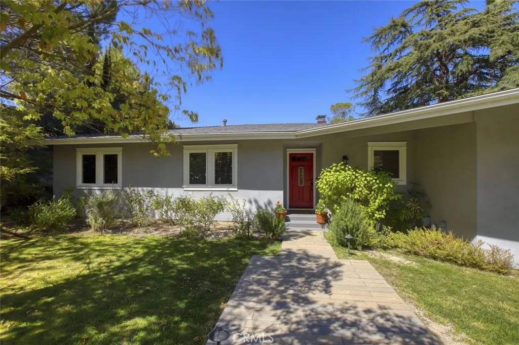 Tujunga, CA 91042,7235 Estepa Drive