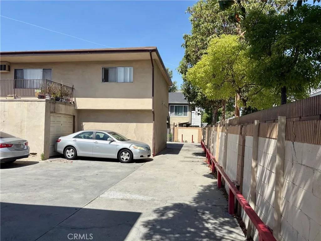 Buena Park, CA 90621,6471 Western Avenue