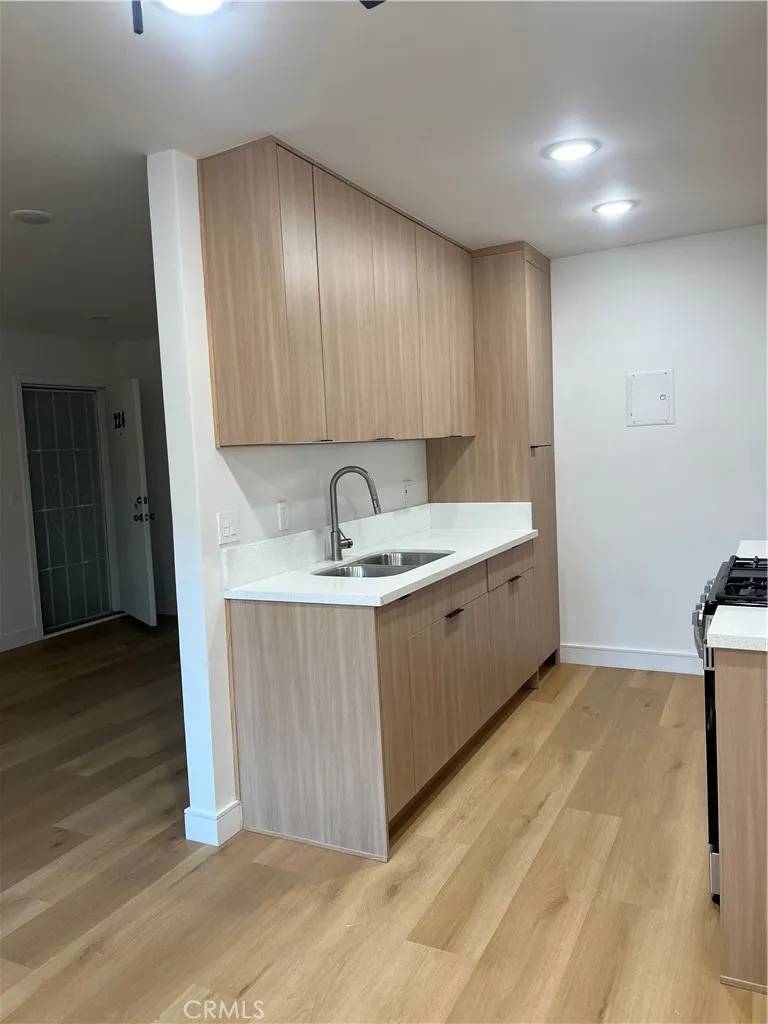 Panorama City, CA 91402,14805 Chase Street #224