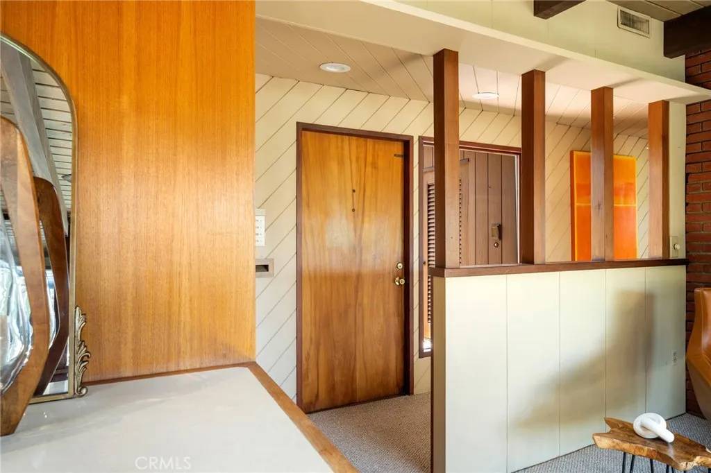 Glendale, CA 91206,535 Suncourt