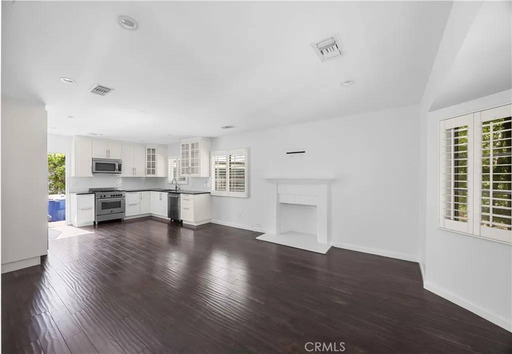 Altadena, CA 91001,2649 Lake Avenue