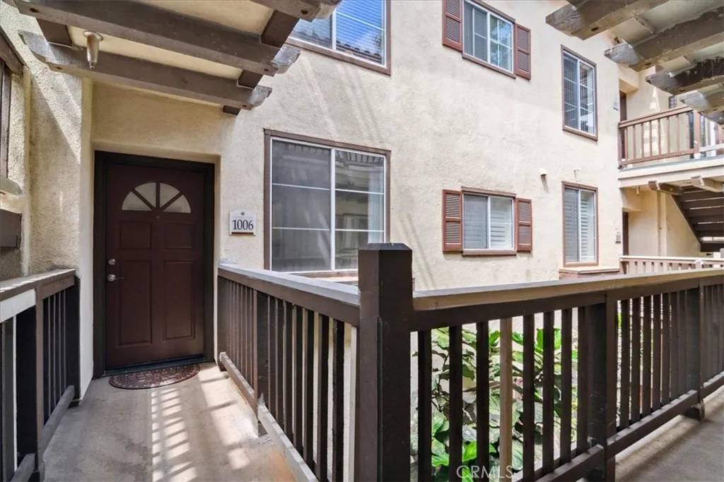 Tustin, CA 92782,2960 Champion Way #1006