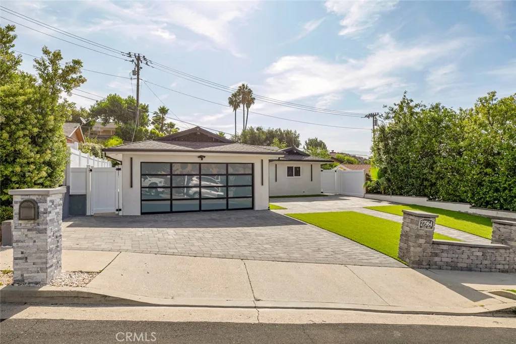 Canyon Country, CA 91351,27964 Carvel Drive