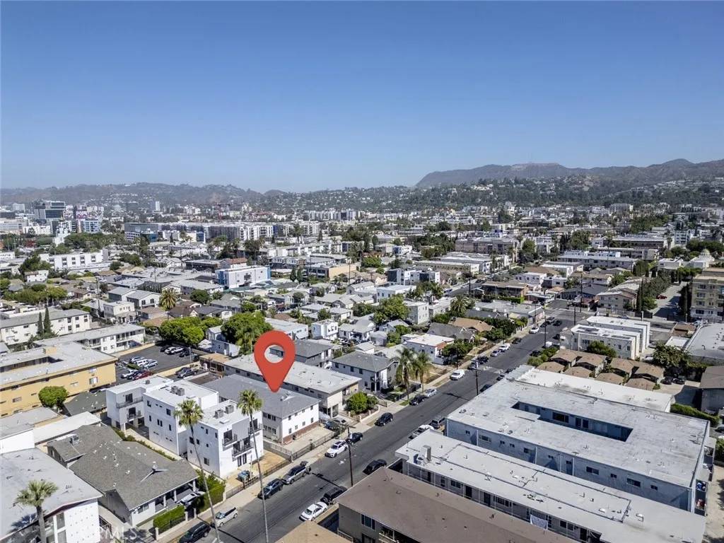 Los Angeles, CA 90029,1217 N Kingsley Drive