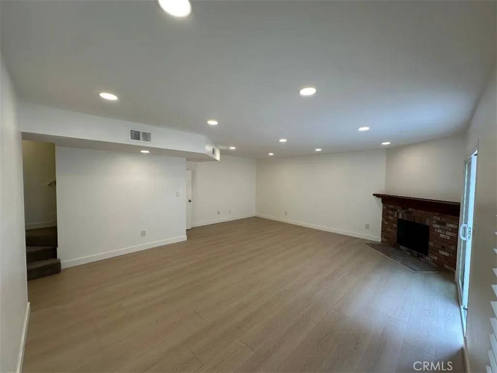 Glendale, CA 91206,1534 E Wilson Avenue #3