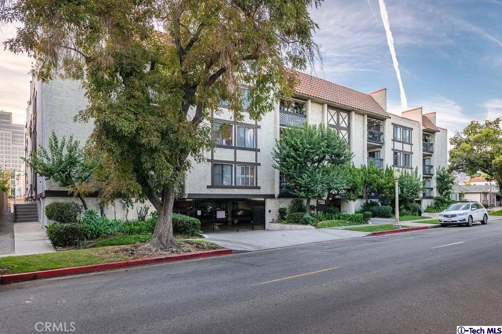 Glendale, CA 91206,515 N Jackson Street #102