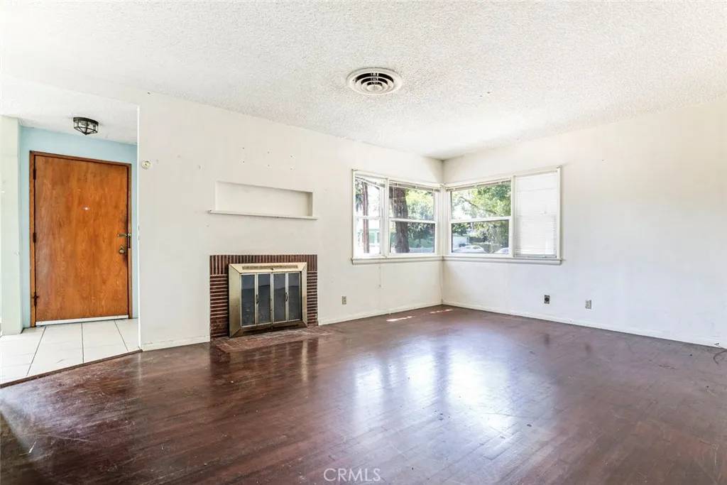 North Hollywood, CA 91601,5656 Cartwright