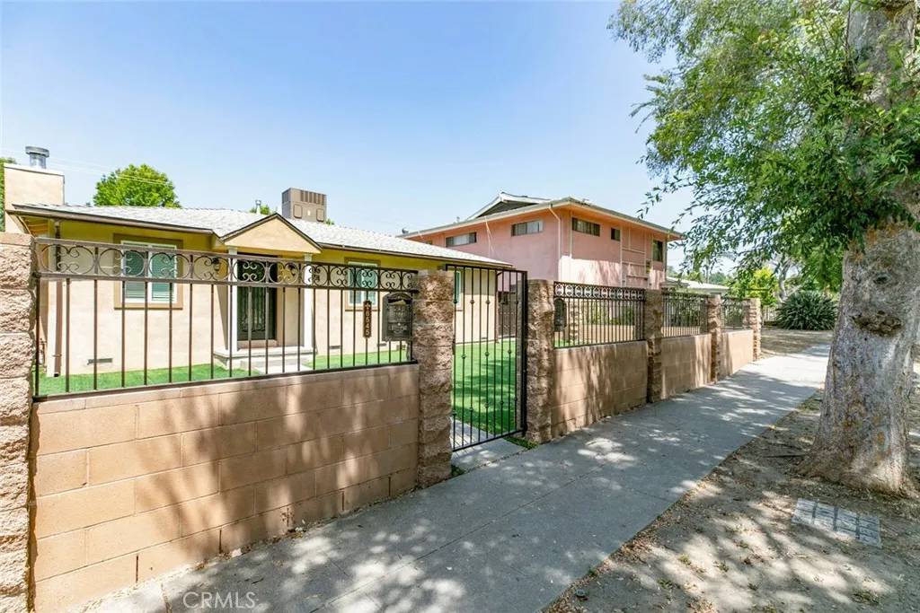North Hollywood, CA 91606,6545 Coldwater Canyon Avenue