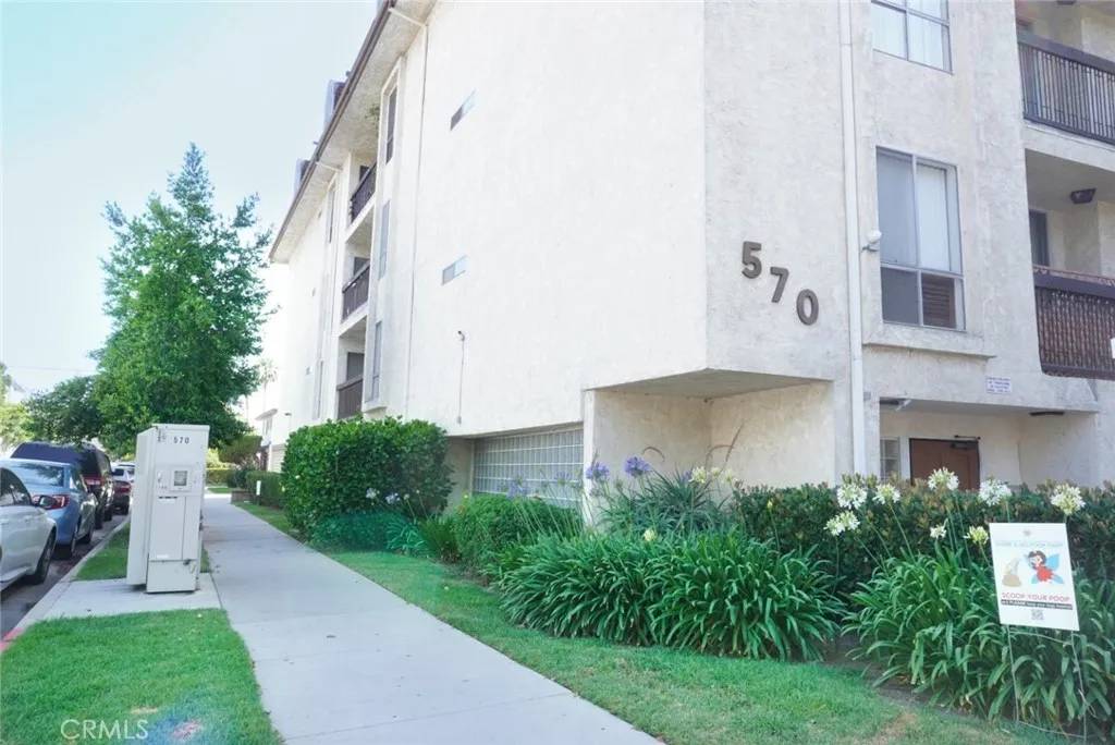 Glendale, CA 91202,570 W Stocker Street #202