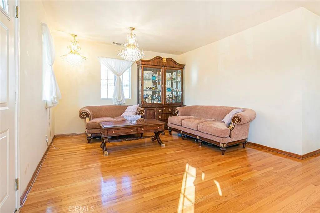 Sunland, CA 91040,11020 Scoville Avenue