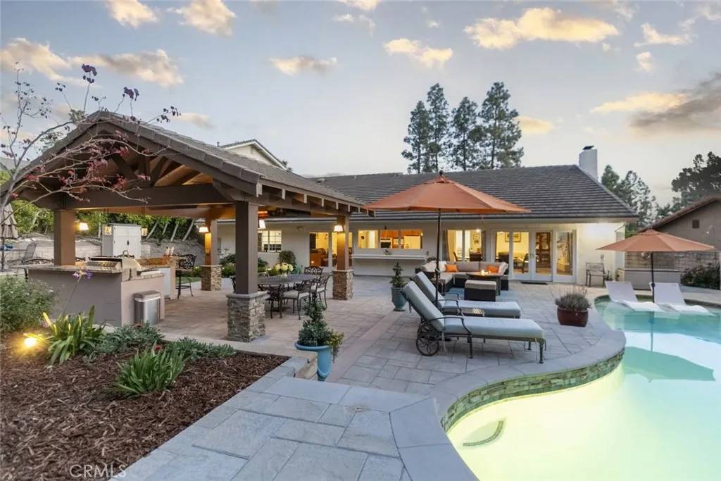 La Crescenta, CA 91214,3033 Hopeton Road