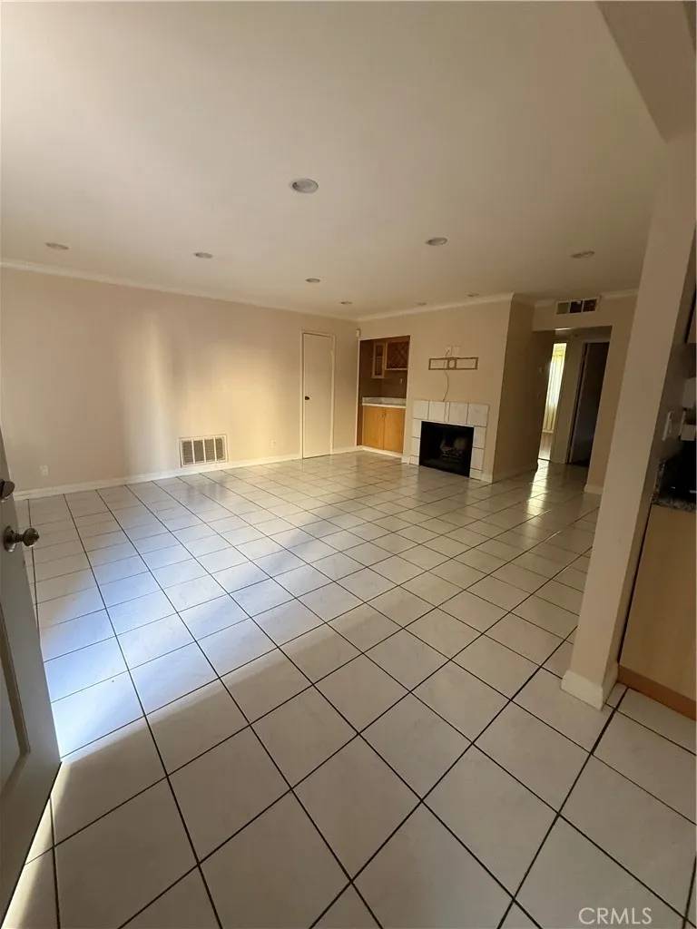 Van Nuys, CA 91406,8020 Langdon #120