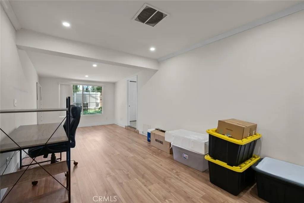 Sun Valley, CA 91352,10925 Goss Street
