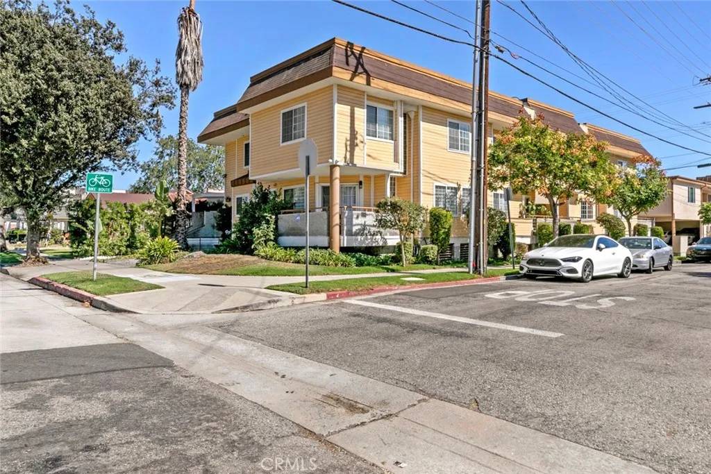Glendale, CA 91203,Address not disclosed