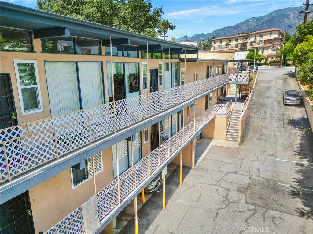 Montrose, CA 91020,2754 Montrose