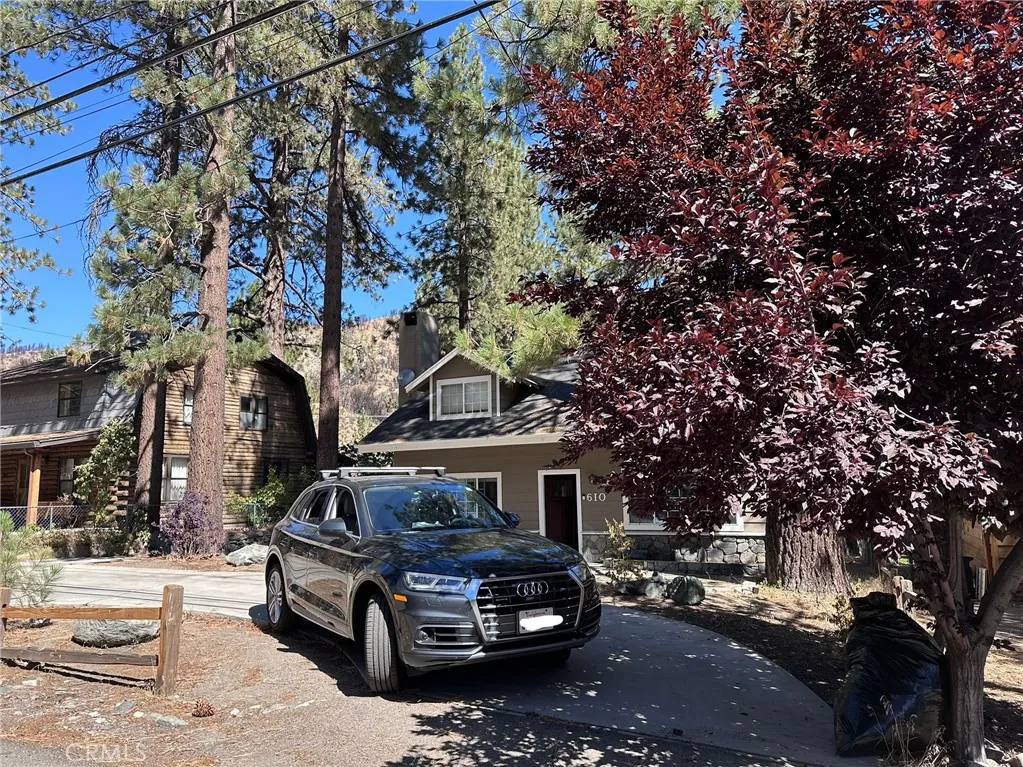 Wrightwood, CA 92397,610 Mountain View
