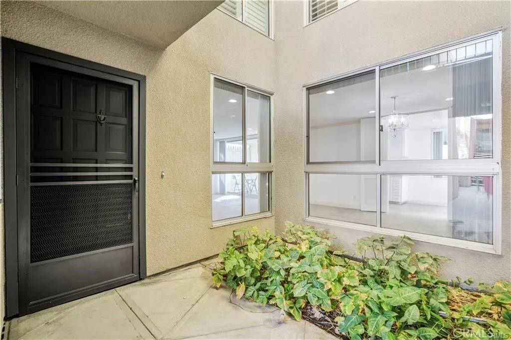 Encino, CA 91316,5301 Balboa Blvd #L11