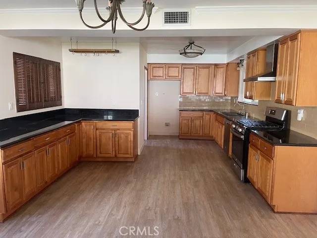 Granada Hills, CA 91344,16959 San Jose Street