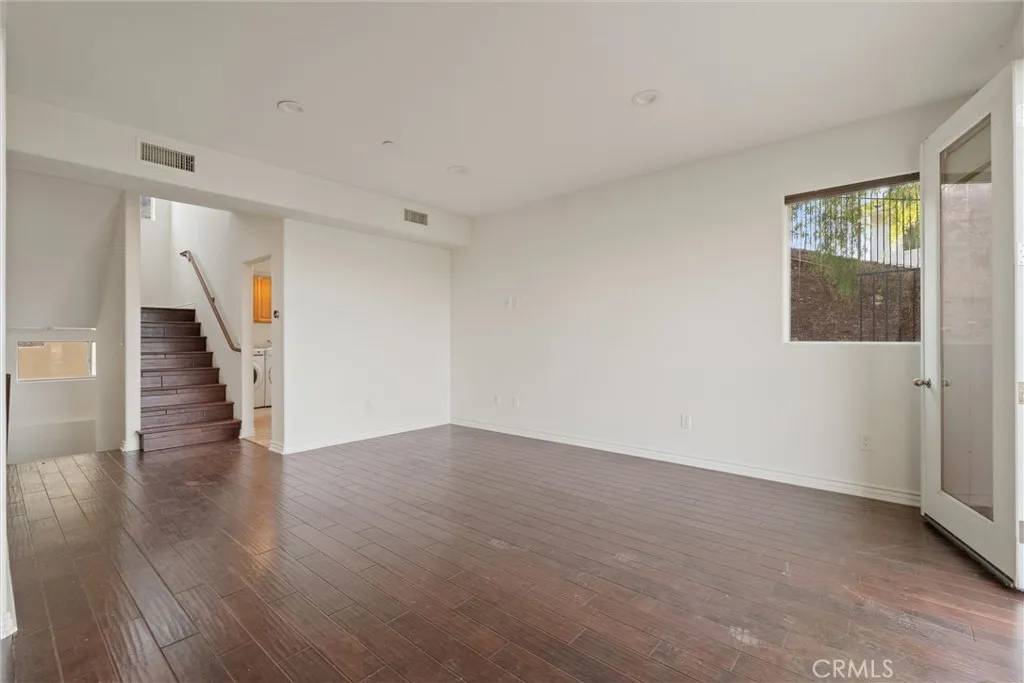 Simi Valley, CA 93063,1259 Gonzales Rd