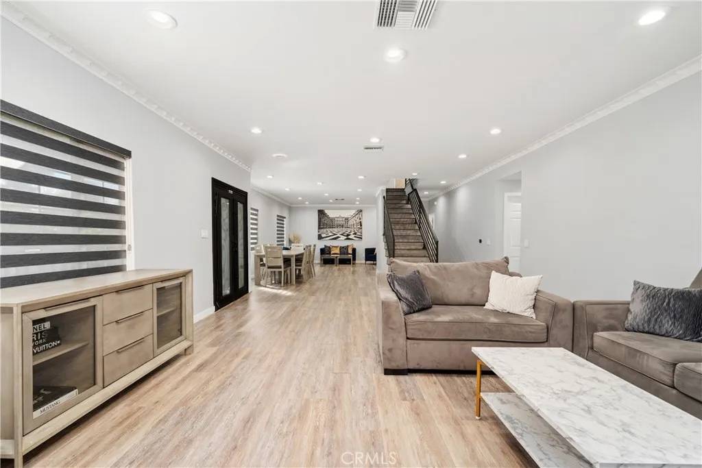 Valley Glen, CA 91401,13001 Debby Street