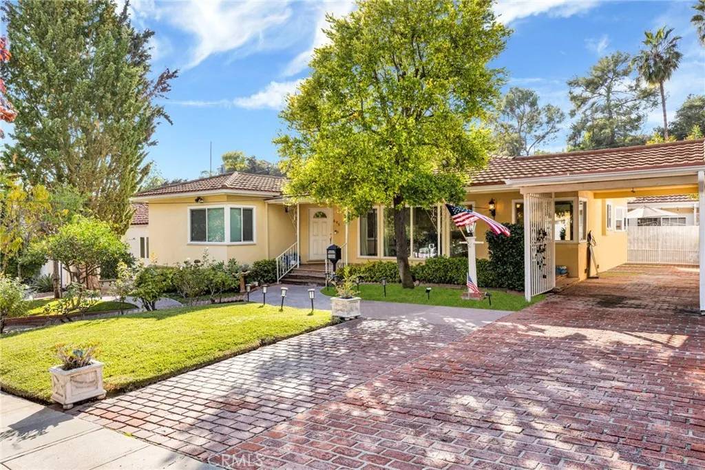 Glendale, CA 91206,695 Glenmore Boulevard