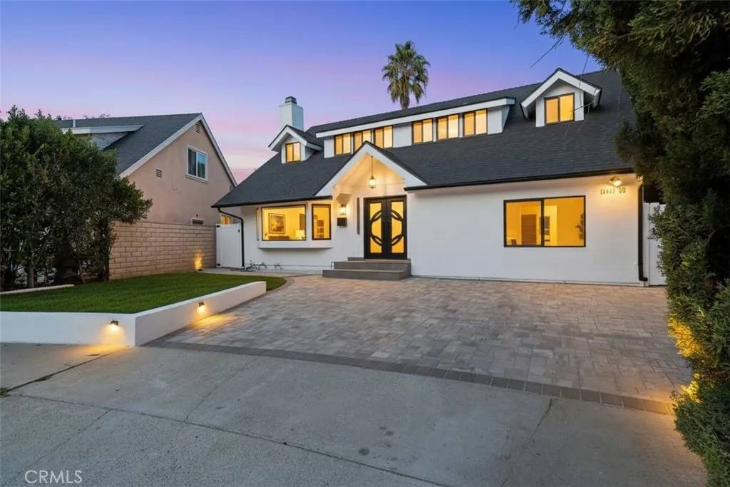 Panorama City, CA 91402,13433 Ebell Street