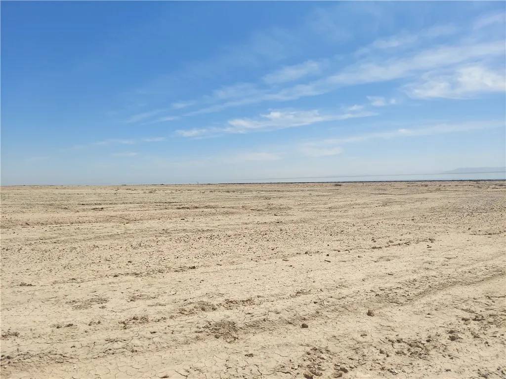 Niland, CA 92257,0 View Crest