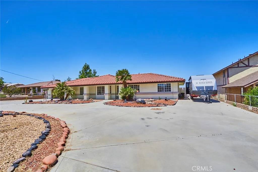 Hesperia, CA 92345,18754 Hinton Street