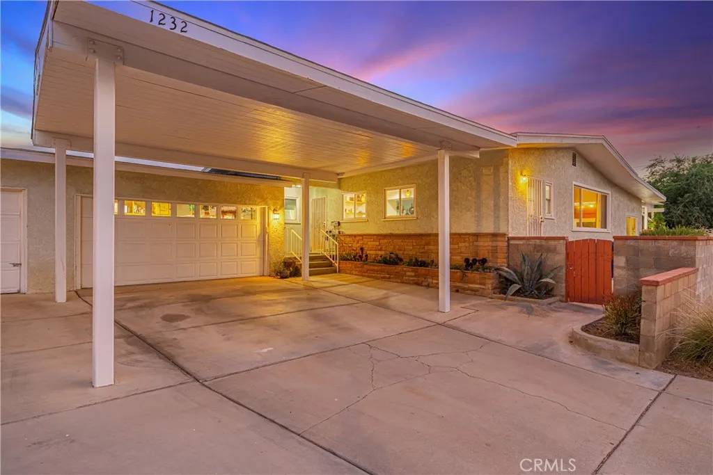 Lancaster, CA 93534,1232 W Norberry Street