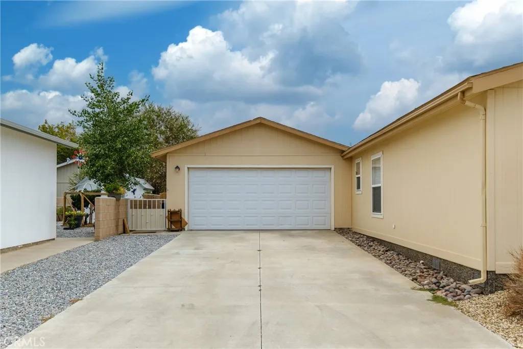 Apple Valley, CA 92308,22241 Nisqually #143