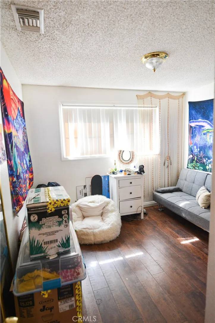 Altadena, CA 91001,242 Acacia Street