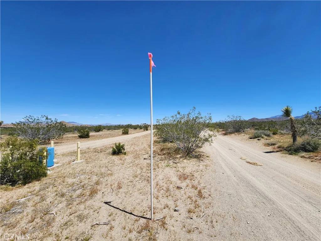 Lucerne Valley, CA 92356,2 Foothill