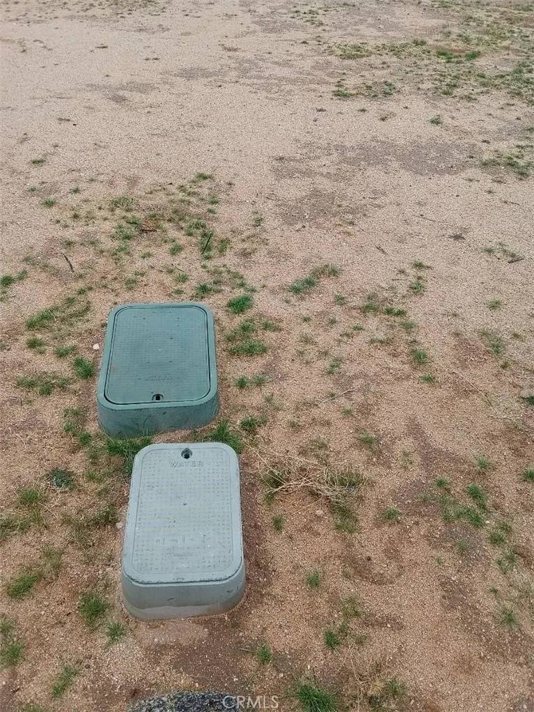 Landers, CA 92285,60851 Summers