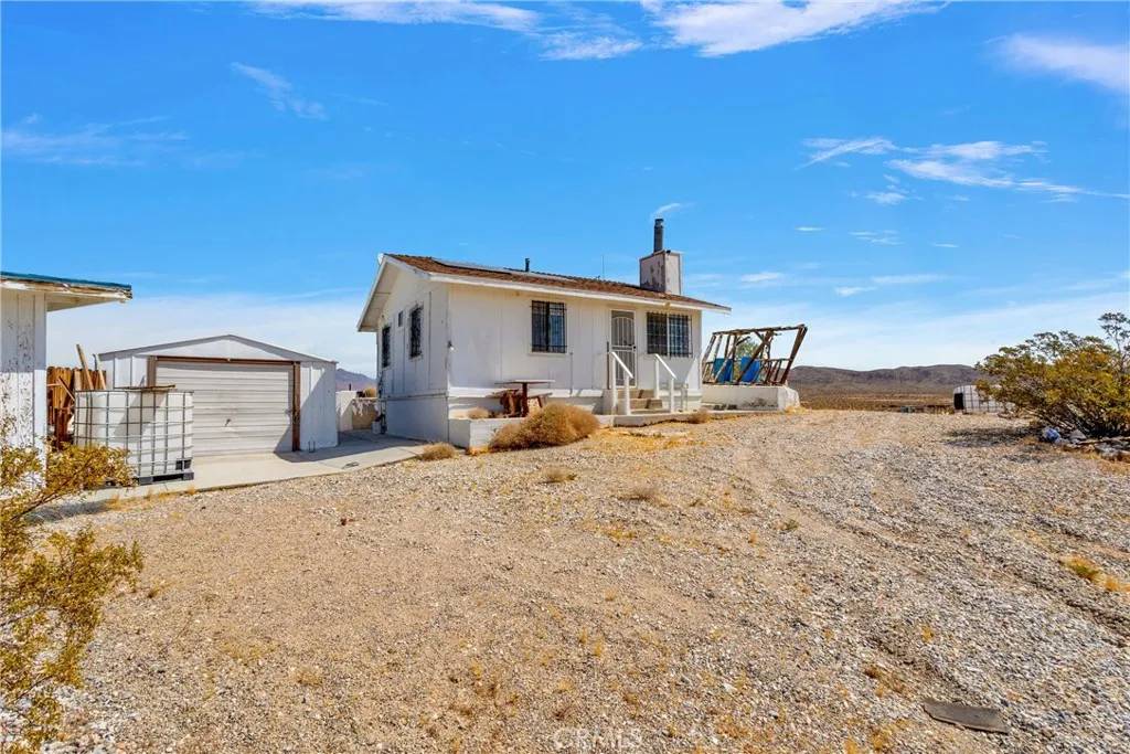 Lucerne Valley, CA 92356,40225 Abelia Street