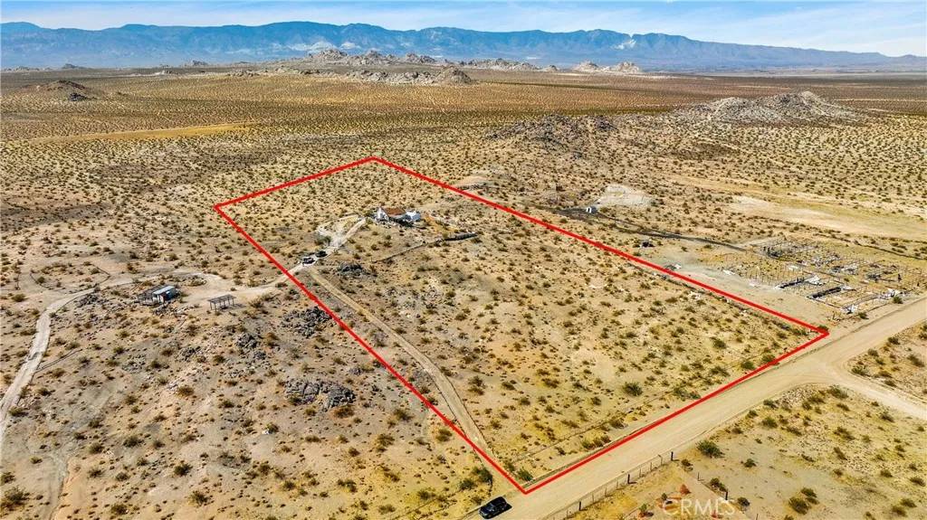 Lucerne Valley, CA 92356,40225 Abelia Street